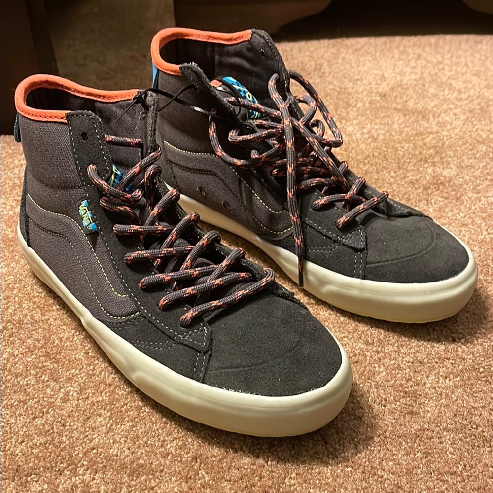 Vans “Lizzie” Gray and Orange Canvas Sneakers with Reinforced Toe Cap